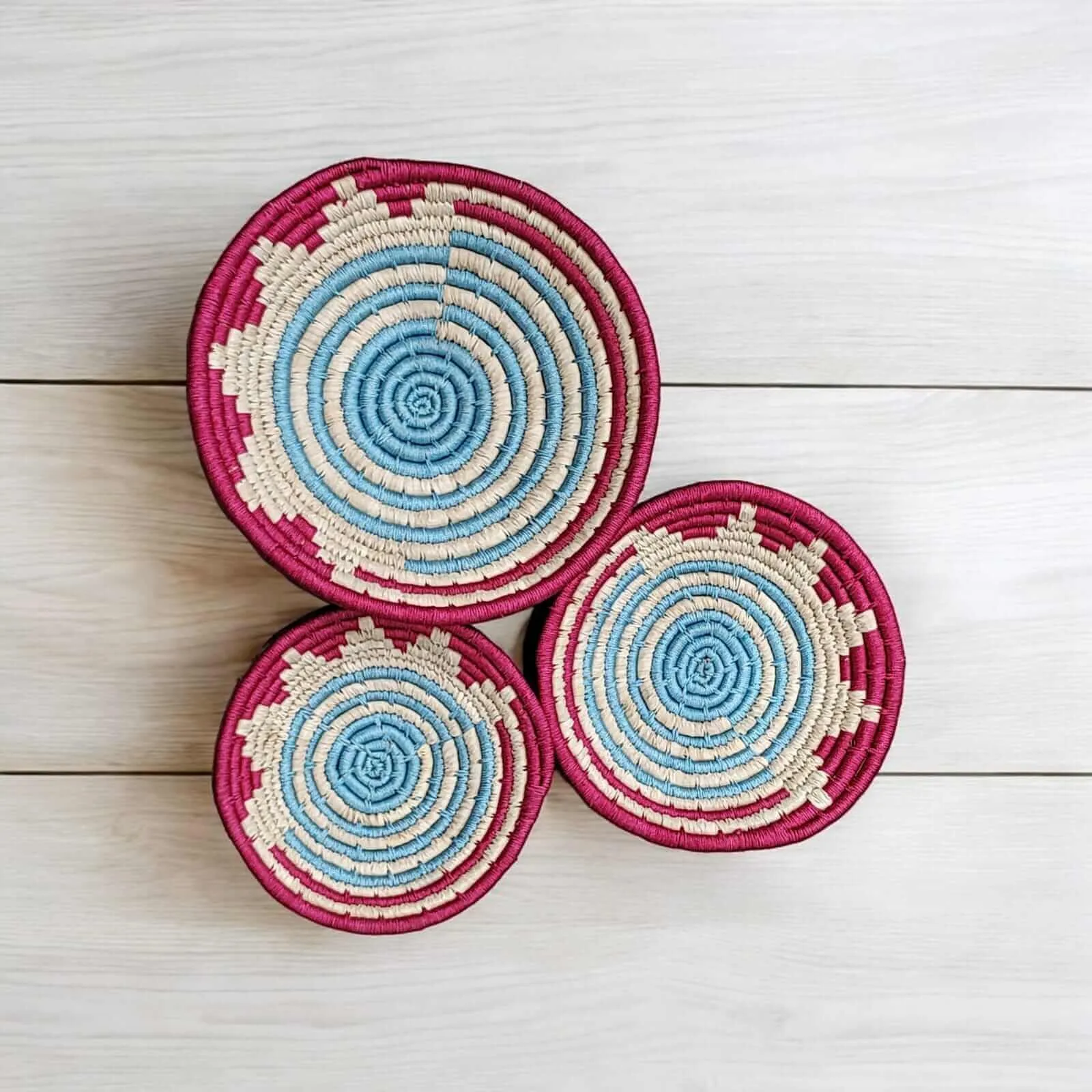 Sabai Grass Handwoven Rattan Wall Plates Baskets Multicolour Bohemian Theme Wall Hanging Décor Bamboo Wall Art