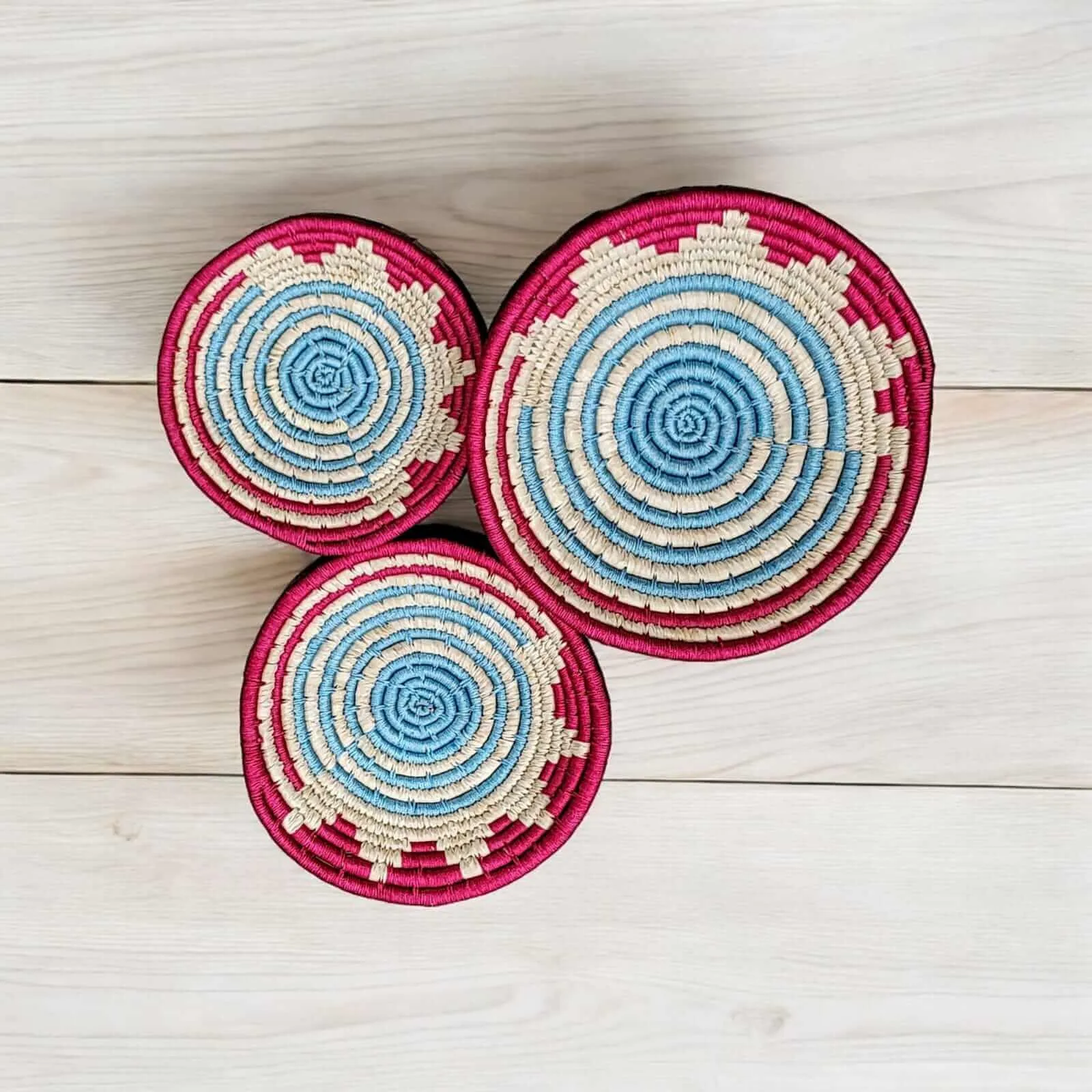 Sabai Grass Handwoven Rattan Wall Plates Baskets Multicolour Bohemian Theme Wall Hanging Décor Bamboo Wall Art